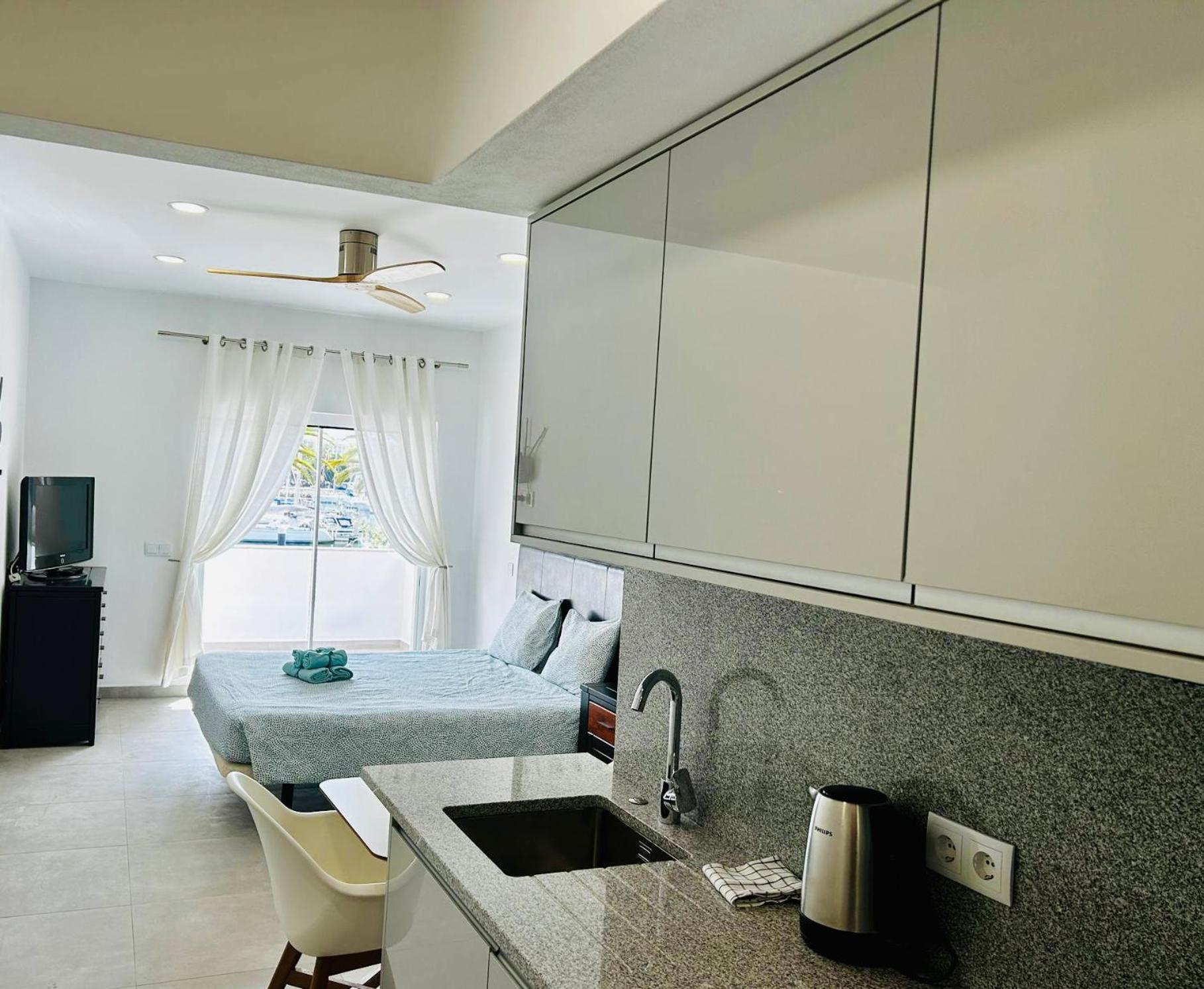 Studio Apt With Spectacular Views Of Lagos Marina Exteriör bild